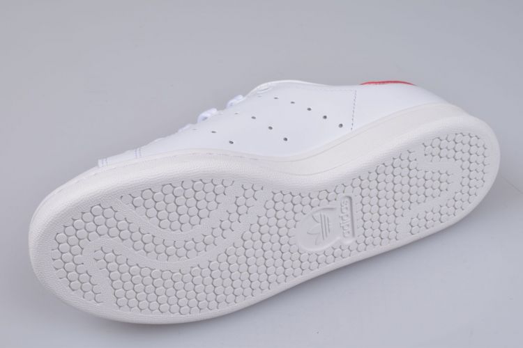 ADIDAS Veter Wit jeugd (ADIDAS STAN SMITH  - M20326 Runwht/RunWht/ColRed) - Mayday (Aalst)