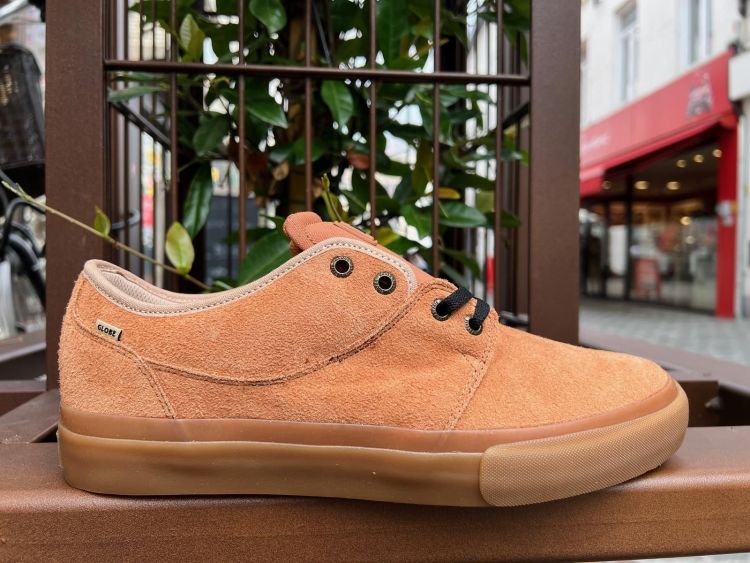 Globe Skate Bruin heren (GLOBE MAHALO - GBMAHALO 16375 Clay/Gum) - Mayday (Aalst)