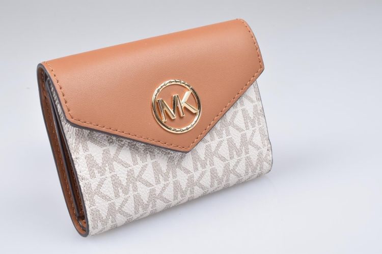 Michael Kors Accessoires  Beige  (MK MD ENV TRIFOLD WALLET - 34S1GNME6B 149 Vanilla/Acorn) - Mayday (Aalst)