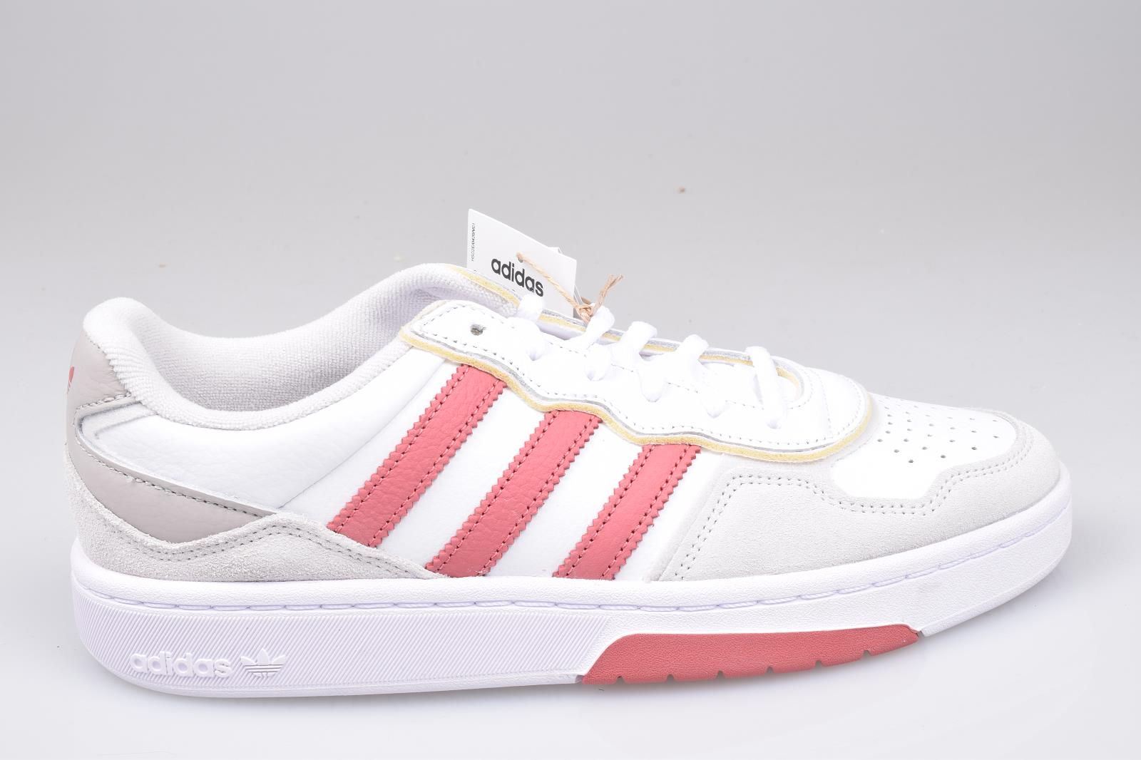 ADIDAS Veter Wit unisex (ADIDAS COURTIC - GX4369 FtwWht/WonRed/GreOne) - Mayday (Aalst)